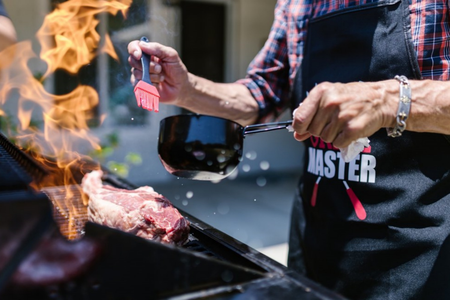 6-Essential-Uses-for-Grill-Mats2