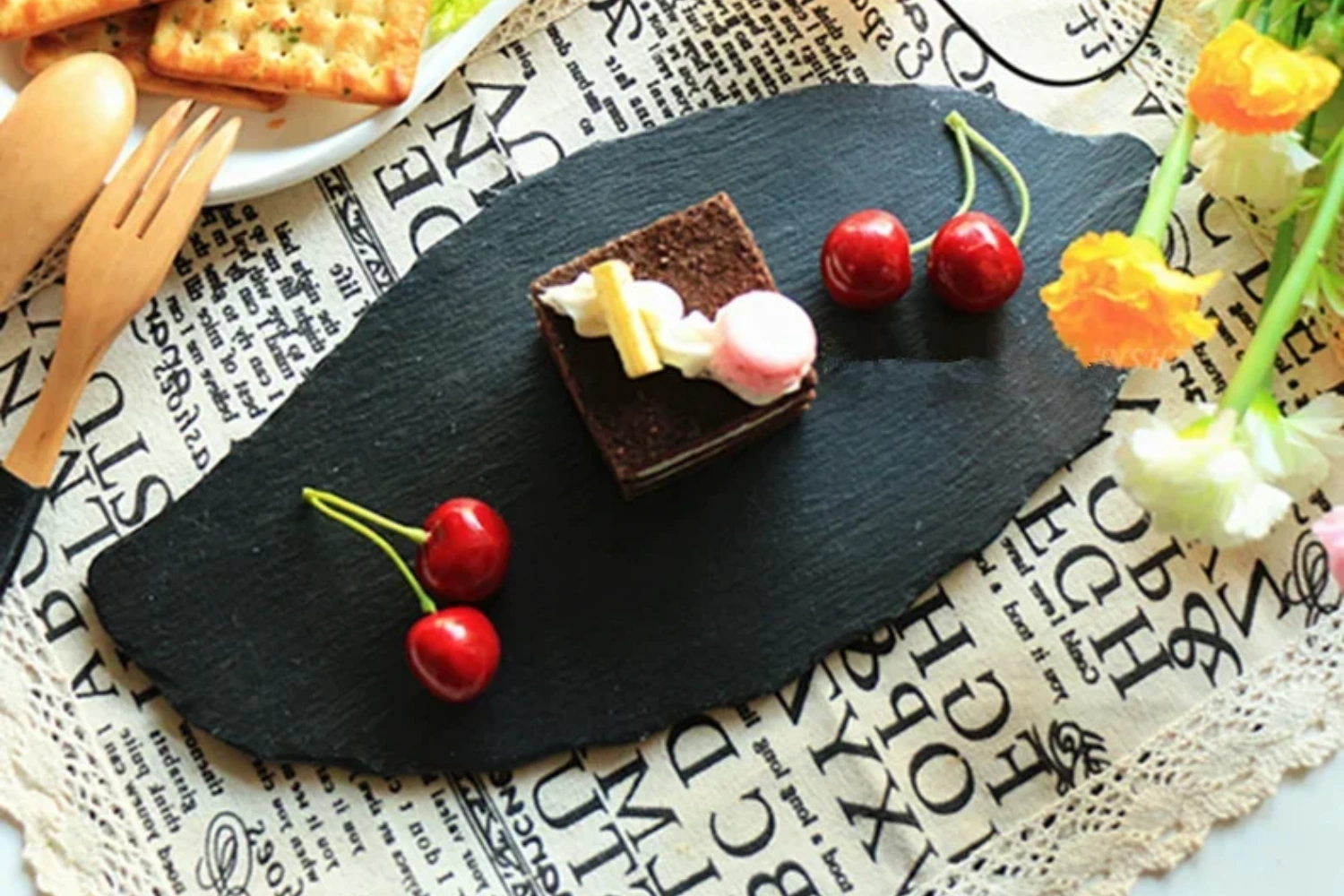 Leaves-Shaped-Steak-Plate-Slate2