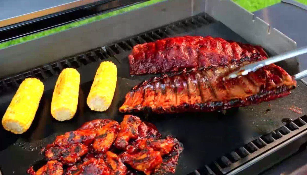bbq-grill-mats-2-pack-bbq-grilling-smoking-accessory-i-love-grilling-meat-780876_1200x